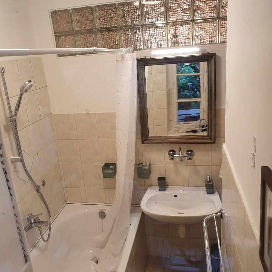 Corte Apartman Papa Exterior photo