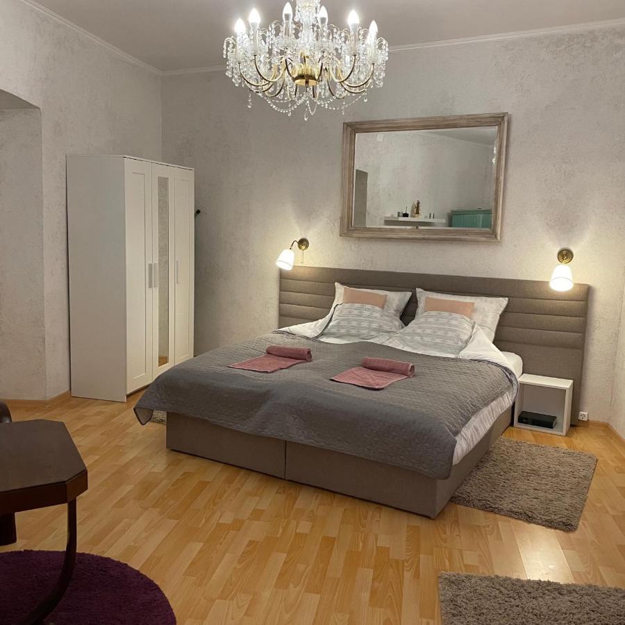 Corte Apartman Papa Exterior photo