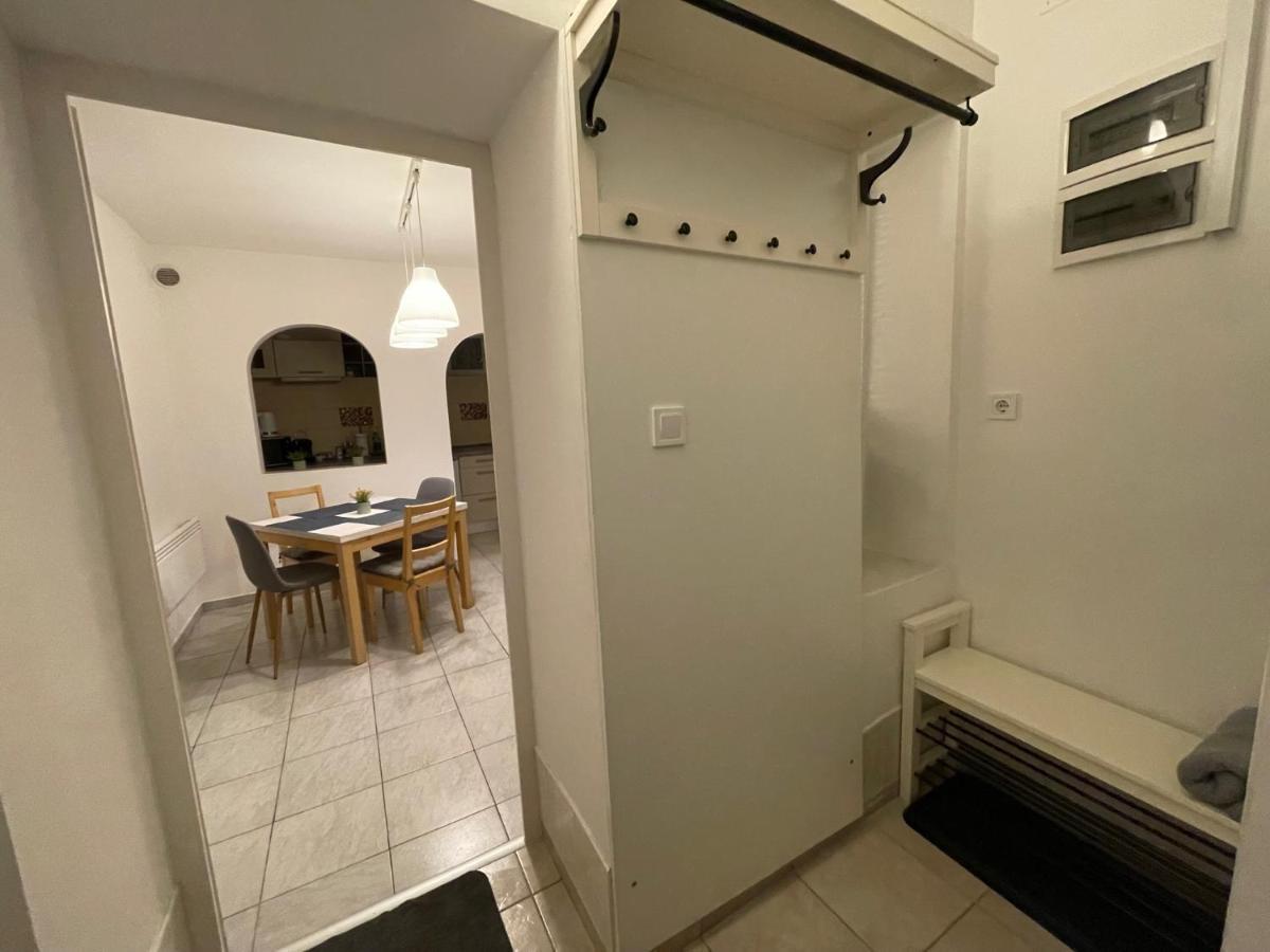 Corte Apartman Papa Exterior photo